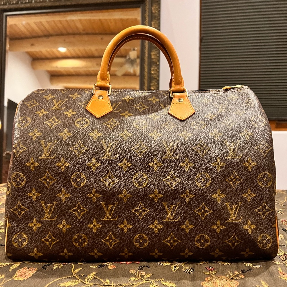 🤎AUTHENTIC LOUIS VUITTON SPEEDY 35🤎